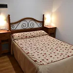 Hotel Tres Caminos El Grado