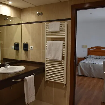 Tres Caminos Szálloda 2*