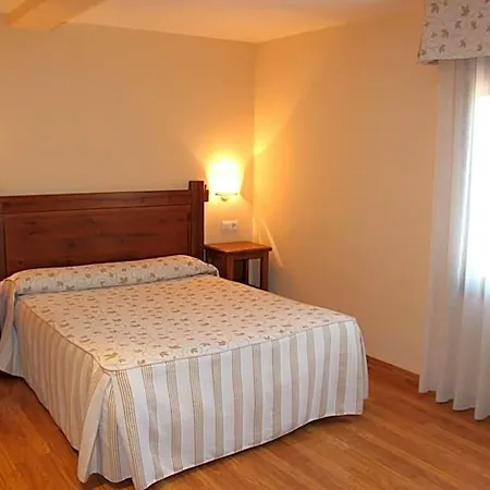 Hotel Tres Caminos 2*