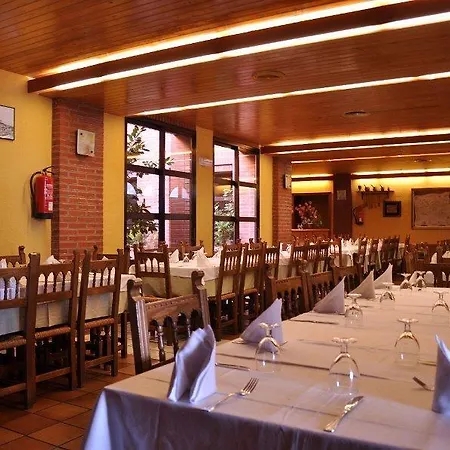 Tres Caminos إل جراو