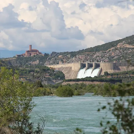 Hotel Tres Caminos 2*