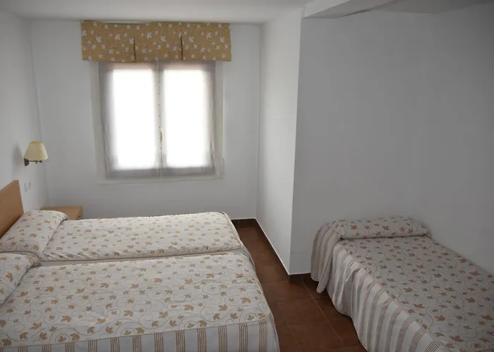 Tres Caminos Hotel El Grado