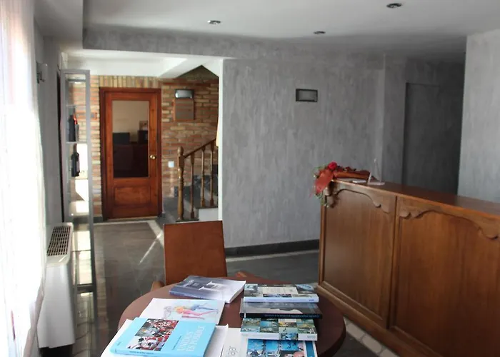 Tres Caminos El Grado