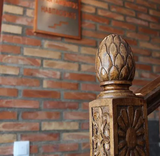 Hotel Tres Caminos 2*